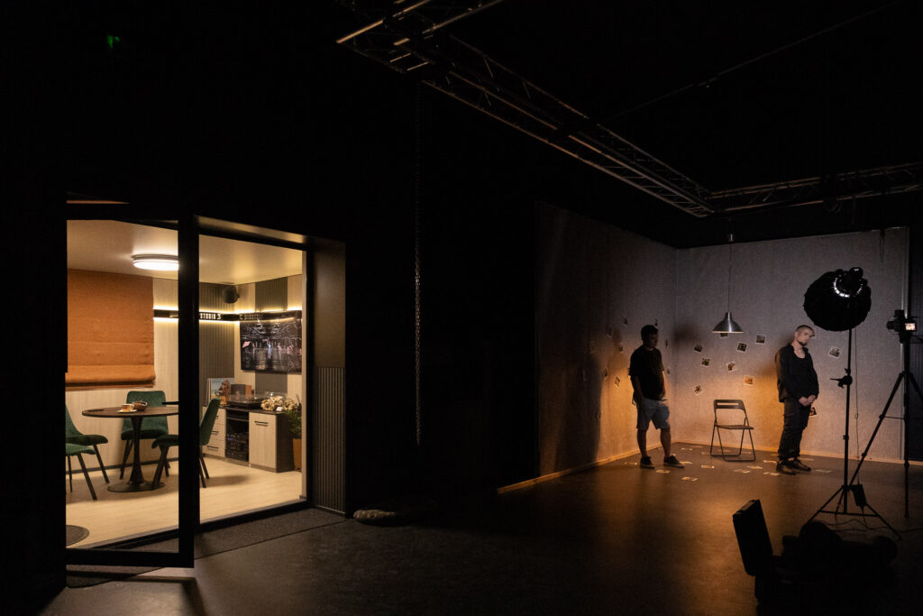 изграждане на декор в STUDIO 3 Варна